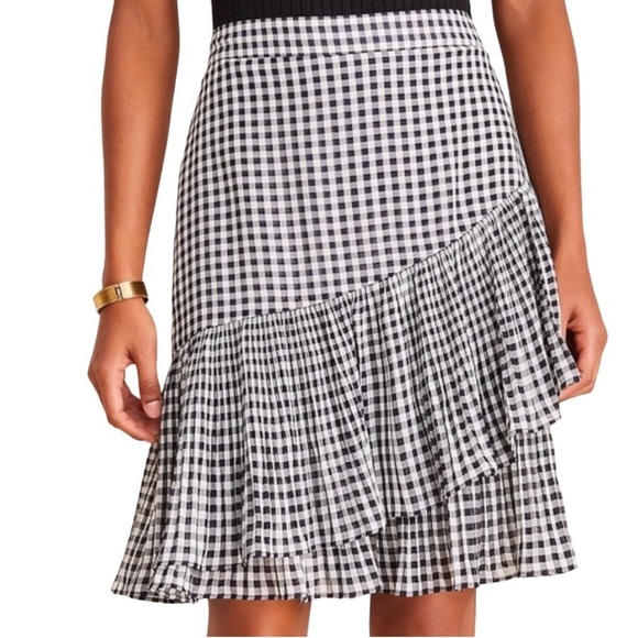 Ann Taylor Dresses & Skirts - Ann Taylor Gingham Pleated Skirt